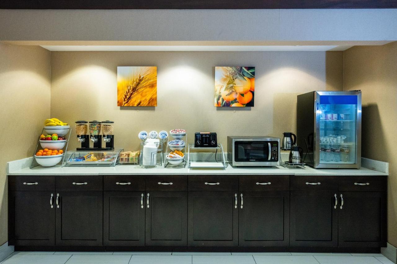 Comfort Suites Houston West At Clay Road Exteriér fotografie