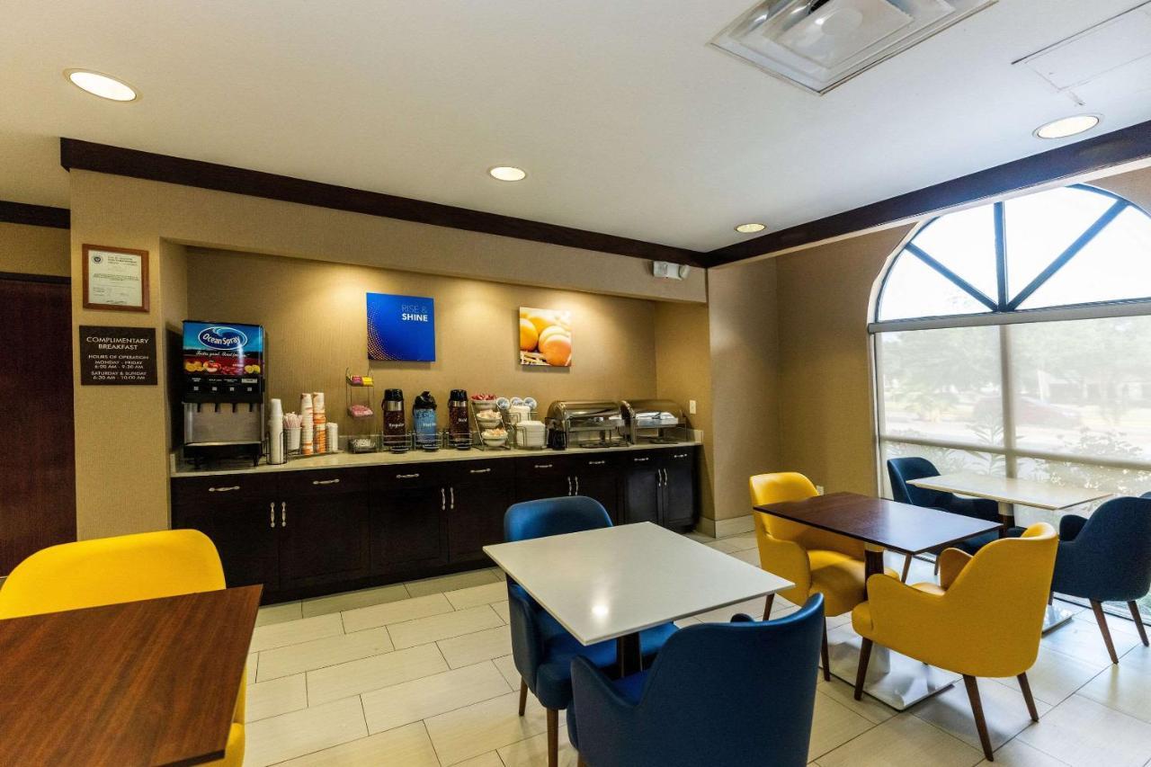 Comfort Suites Houston West At Clay Road Exteriér fotografie